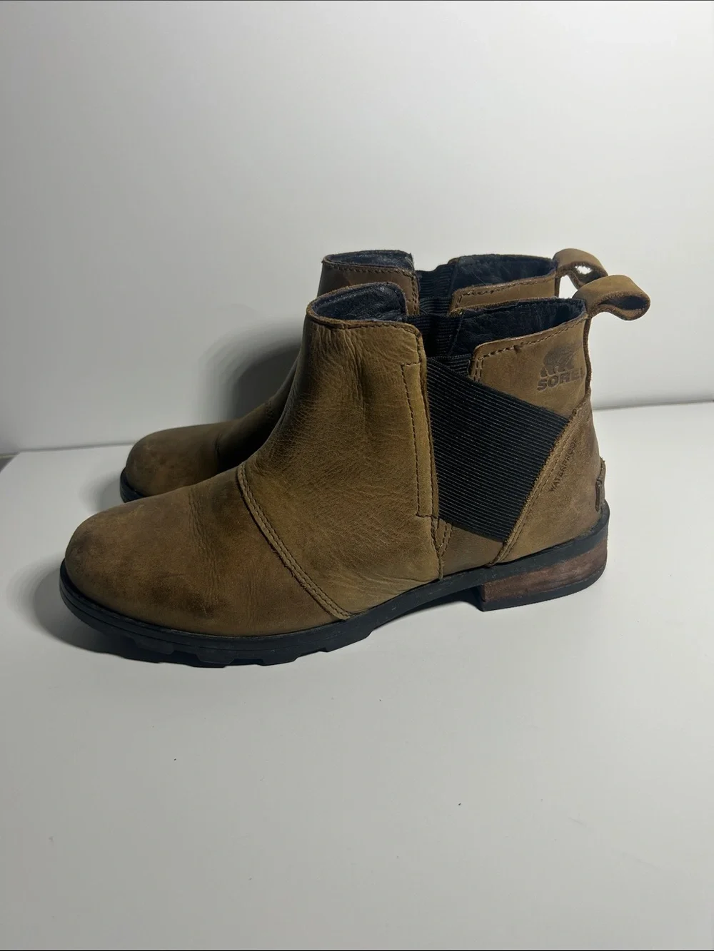 Sorel Emelie Chelsea boots